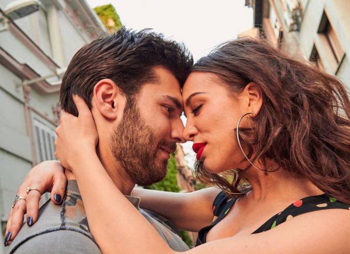 Τα 4 ζώδια που δεν ερωτεύονται συχνά, αλλά όταν γίνει το καταλαβαίνουν όλοι!