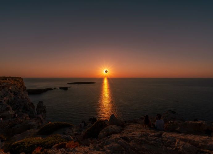 Η Ηλιακή Έκλειψη στον Λέοντα στις 12 Αυγούστου απαιτεί πειθαρχία και κόπο από 4 ζώδια!