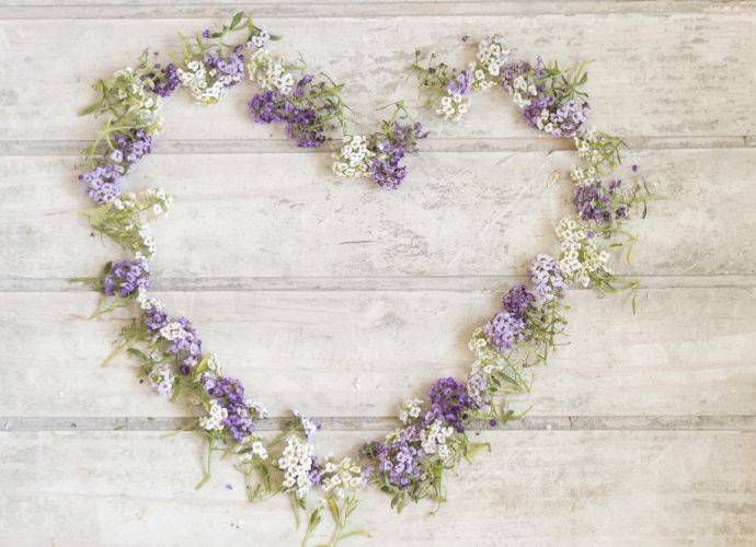 Μηνιαίες αισθηματικές προβλέψεις Ταρώ Απριλίου 2026.