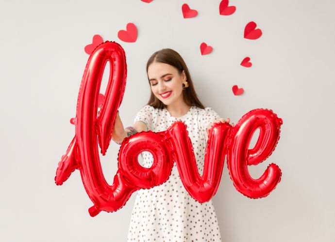 Οι εβδομαδιαίες αστρολογικές προβλέψεις από 2 ως 8/2/2026, από την Σμάρω Σωτηράκη.