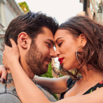 Τα 4 ζώδια που δεν ερωτεύονται συχνά, αλλά όταν γίνει το καταλαβαίνουν όλοι!