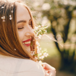 Οι εβδομαδιαίες αστρολογικές προβλέψεις από 23 ως 29/3/2026, από την Σμάρω Σωτηράκη.