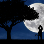 Όταν το φεγγάρι μιλάει στην καρδιά σου! Η Σελήνη στην αγάπη.